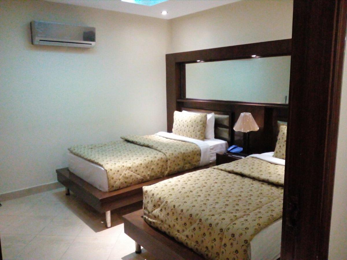 Bling Hotel International Multan Exteriér fotografie